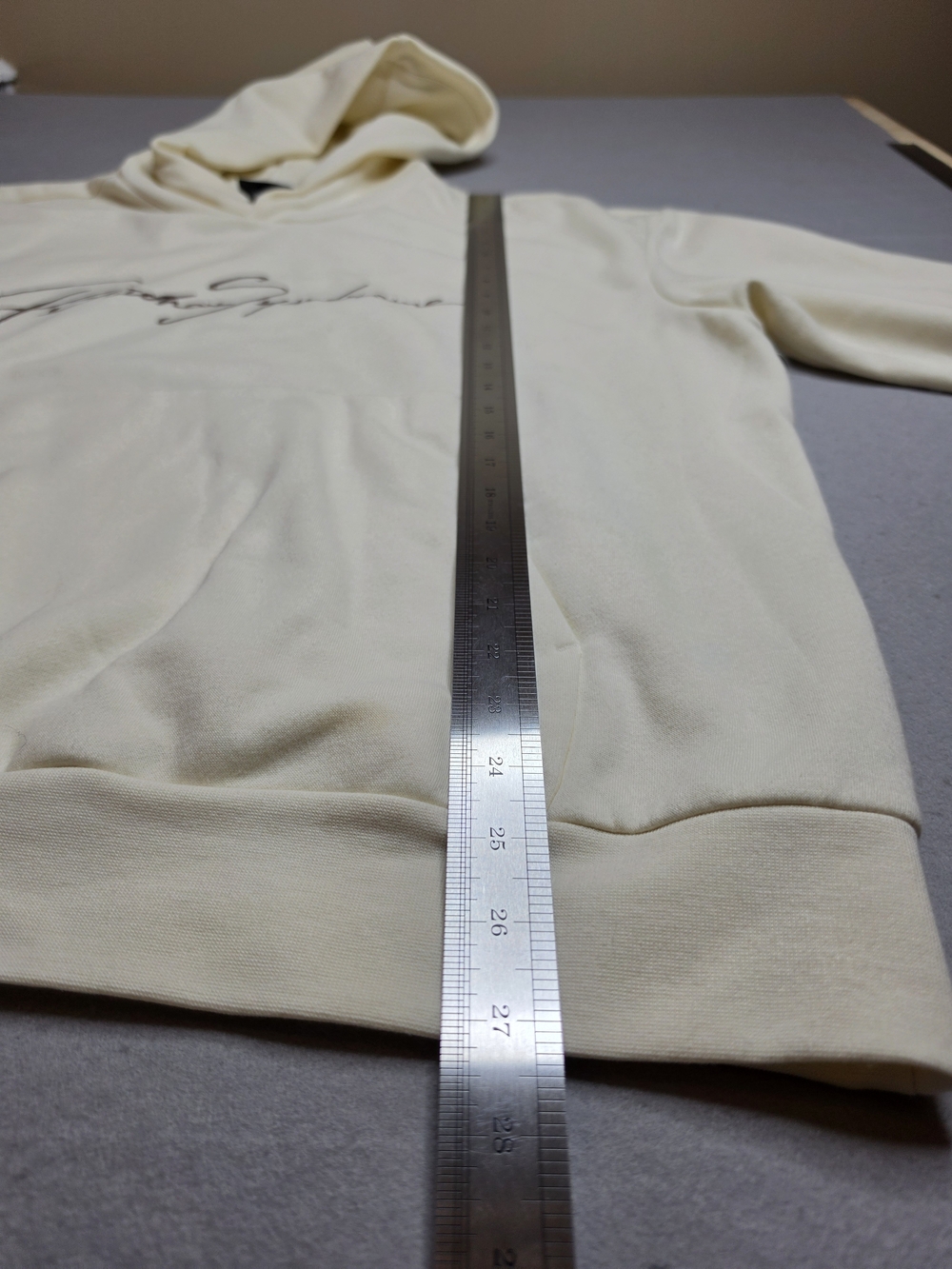 H&M Relaxed Fit Hoodie in a cream color with "Petrichor Syndrome" embroidered XL - Picture 4 of 6
